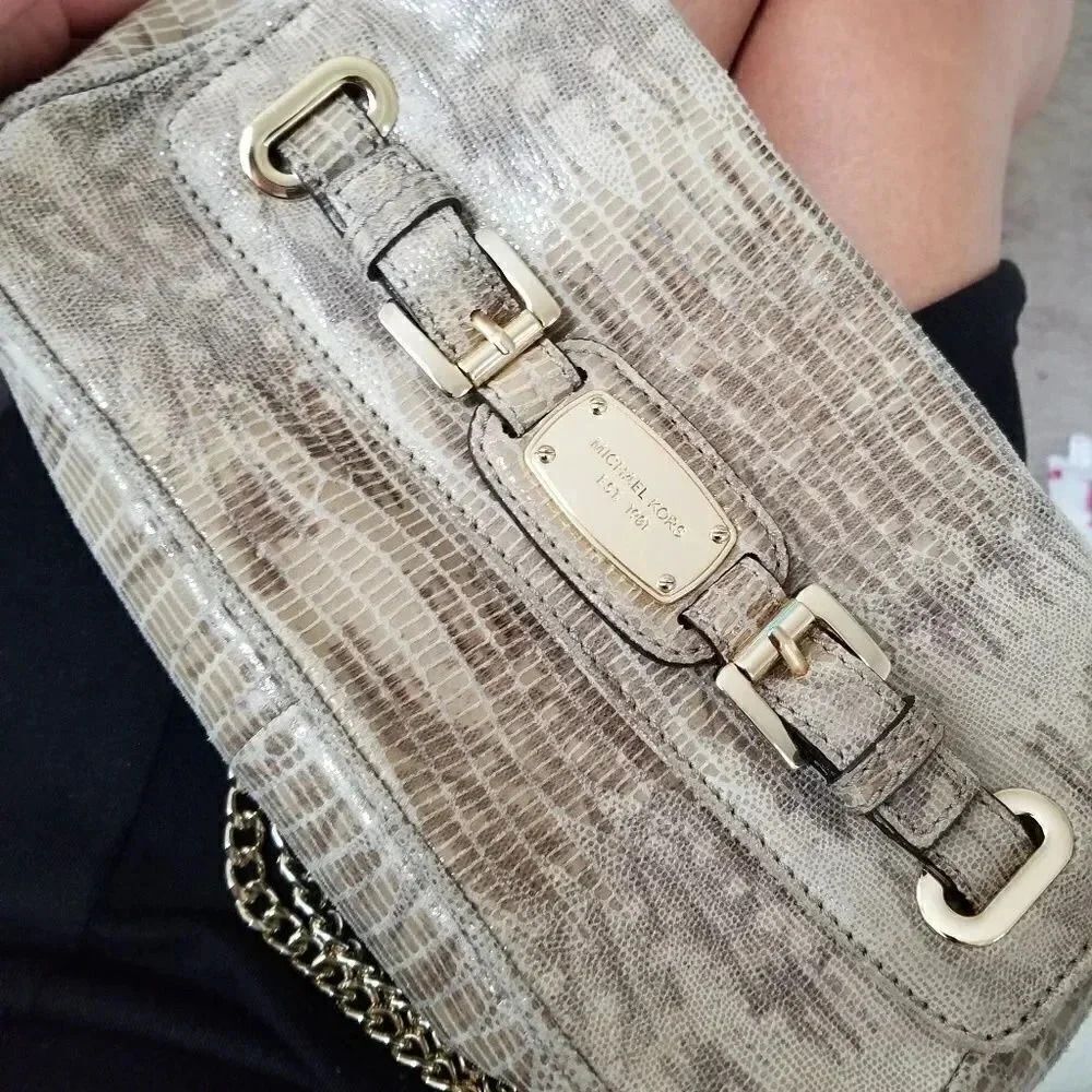 Michael kors snakeskin purse - Picture 7 of 8